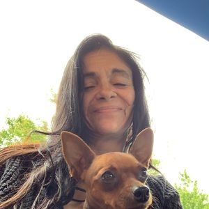 Meet your Posher, Monique